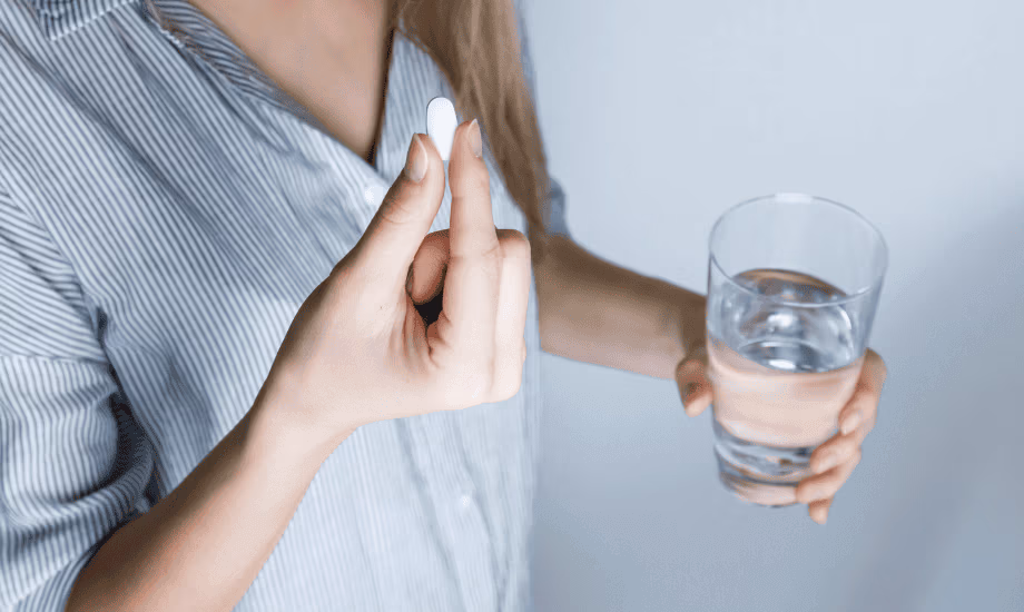 Women drinking magnesium