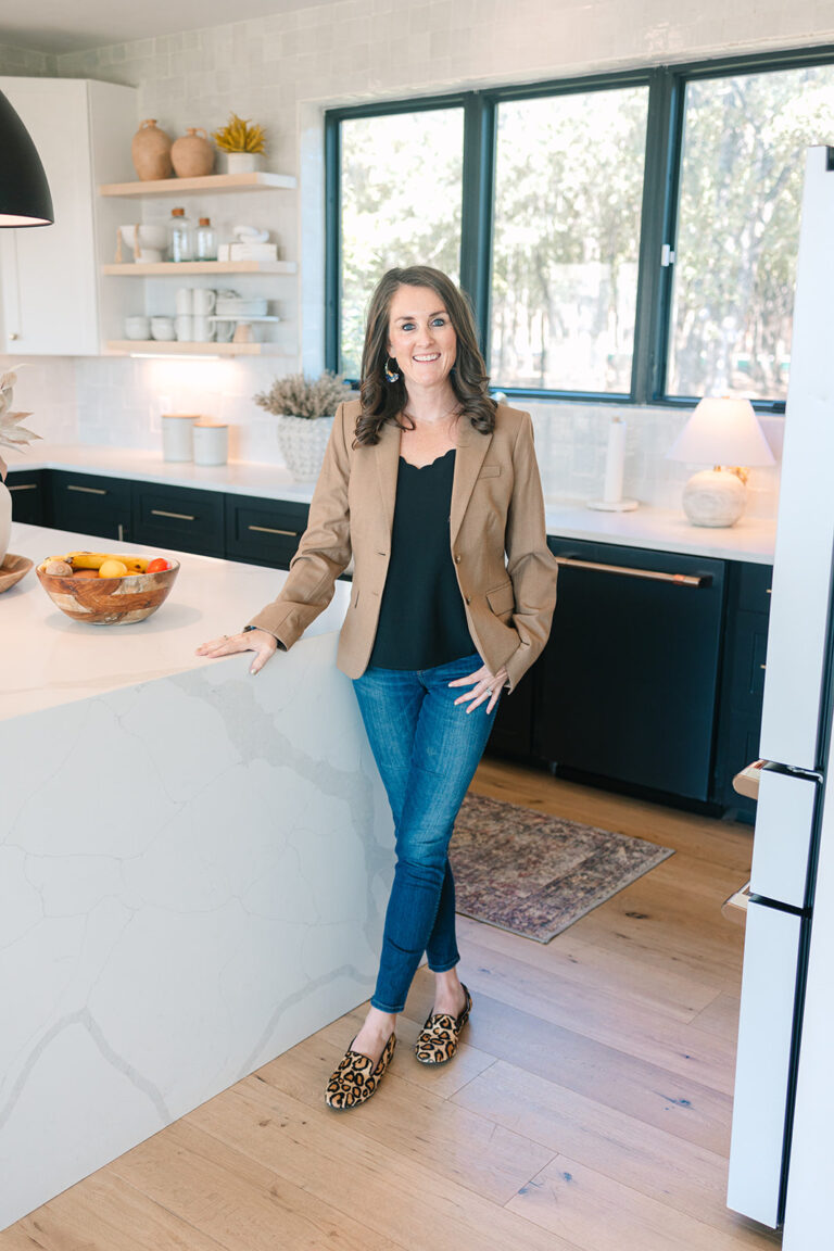 Does Fiber Cause Bloating? Or What does? I Dr. Heather Finley